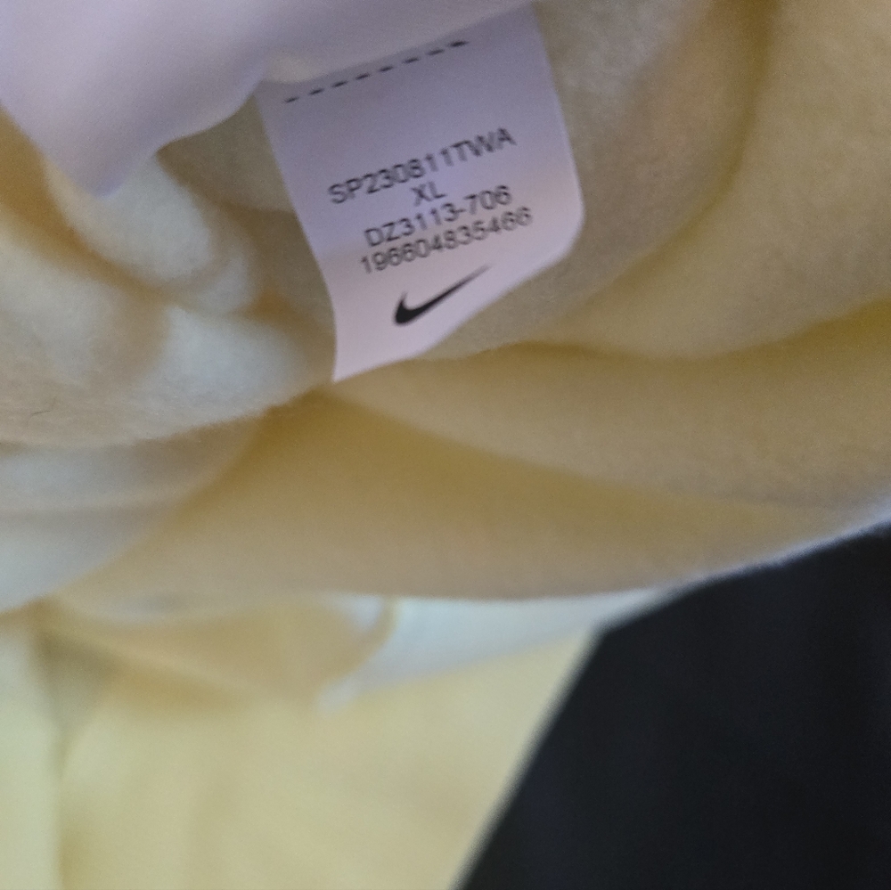 NIKE Women's Sportswear Phoenix Fleece City Edition Size XL - Picture 7 of 12